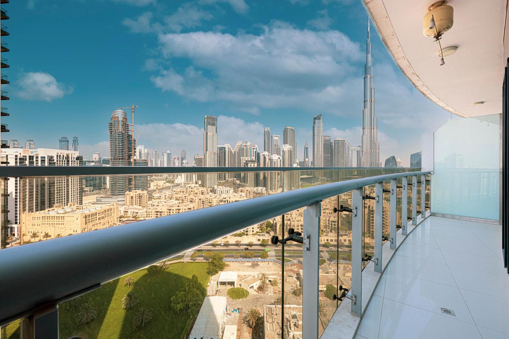 Апартаменты Magnificent - Damac Distinction Downtown Дубай Экстерьер фото
